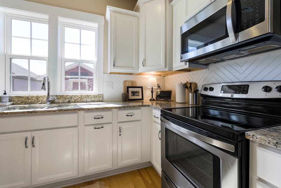 The resurgence of black range hoods in modern kitchen design trends